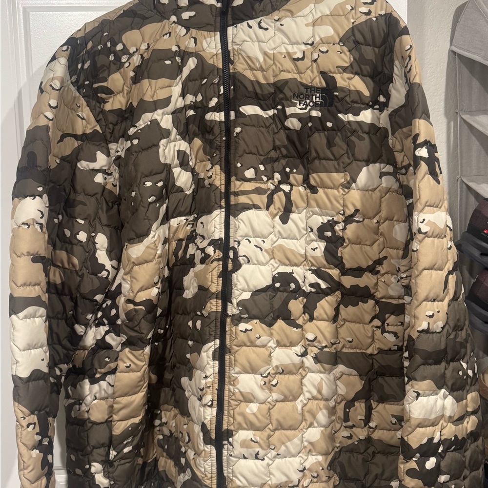 The North Face Men’s Camo Quilted Puffer Jacket - Brown/Tan/White